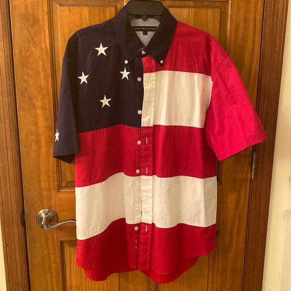 Tommy Hilfiger American flag button down shirt - Picture 1 of 4